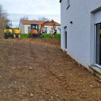 Préparation d'un aménagement de cour et accès garage aux Achards