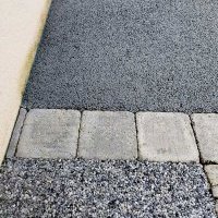 Accès et chemin en béton poreux et moquette de pierre à Ste-Flaive-des-Loups