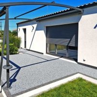 Terrasse en moquette de marbre à Brem-sur-Mer