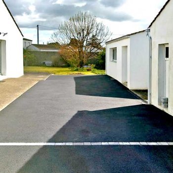 Cour et accès de garage à Challans