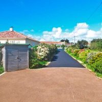 Chemin d'accès et accès garage à Brém-sur-Mer